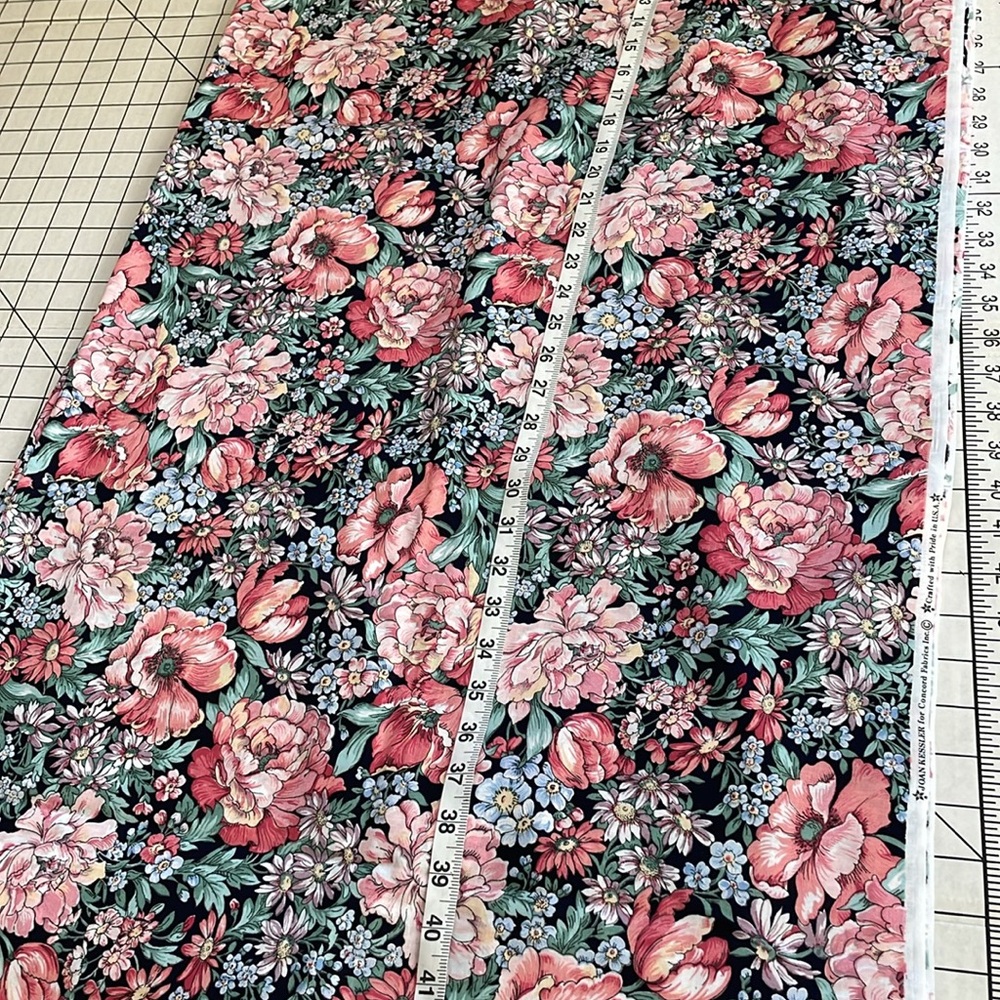 Joan Kessler for Concord Fabrics, floral cottage core motif, 4 yards, 44" wide - Picture 6 of 10